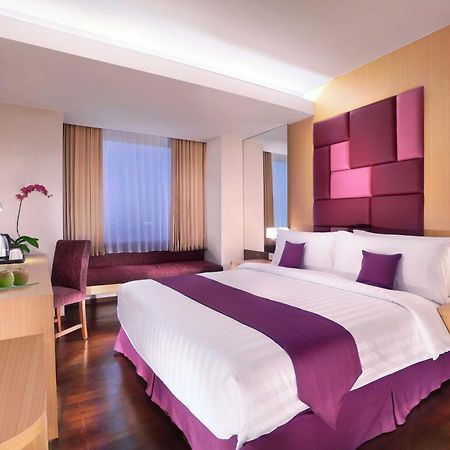 Quest Hotel Darmo - Surabaya By Aston Eksteriør billede
