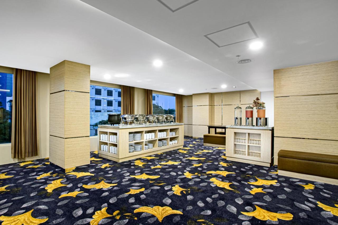 Quest Hotel Darmo - Surabaya By Aston Eksteriør billede
