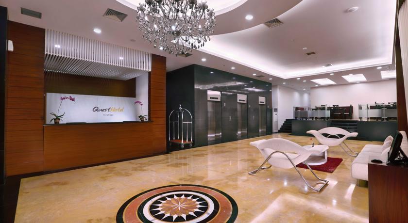 Quest Hotel Darmo - Surabaya By Aston Eksteriør billede