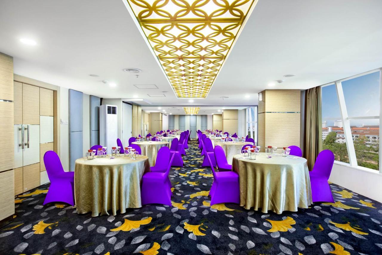 Quest Hotel Darmo - Surabaya By Aston Eksteriør billede