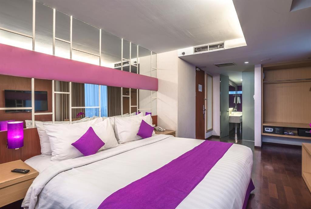 Quest Hotel Darmo - Surabaya By Aston Eksteriør billede