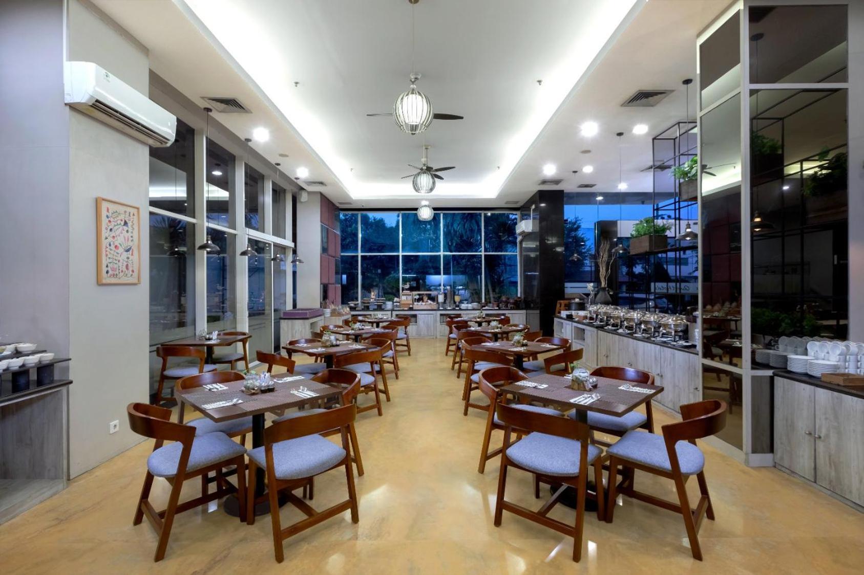 Quest Hotel Darmo - Surabaya By Aston Eksteriør billede