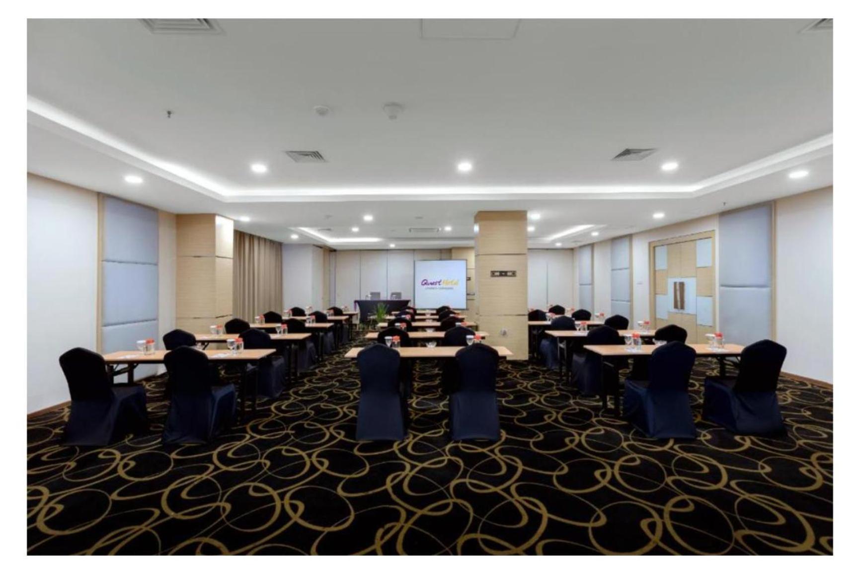 Quest Hotel Darmo - Surabaya By Aston Eksteriør billede