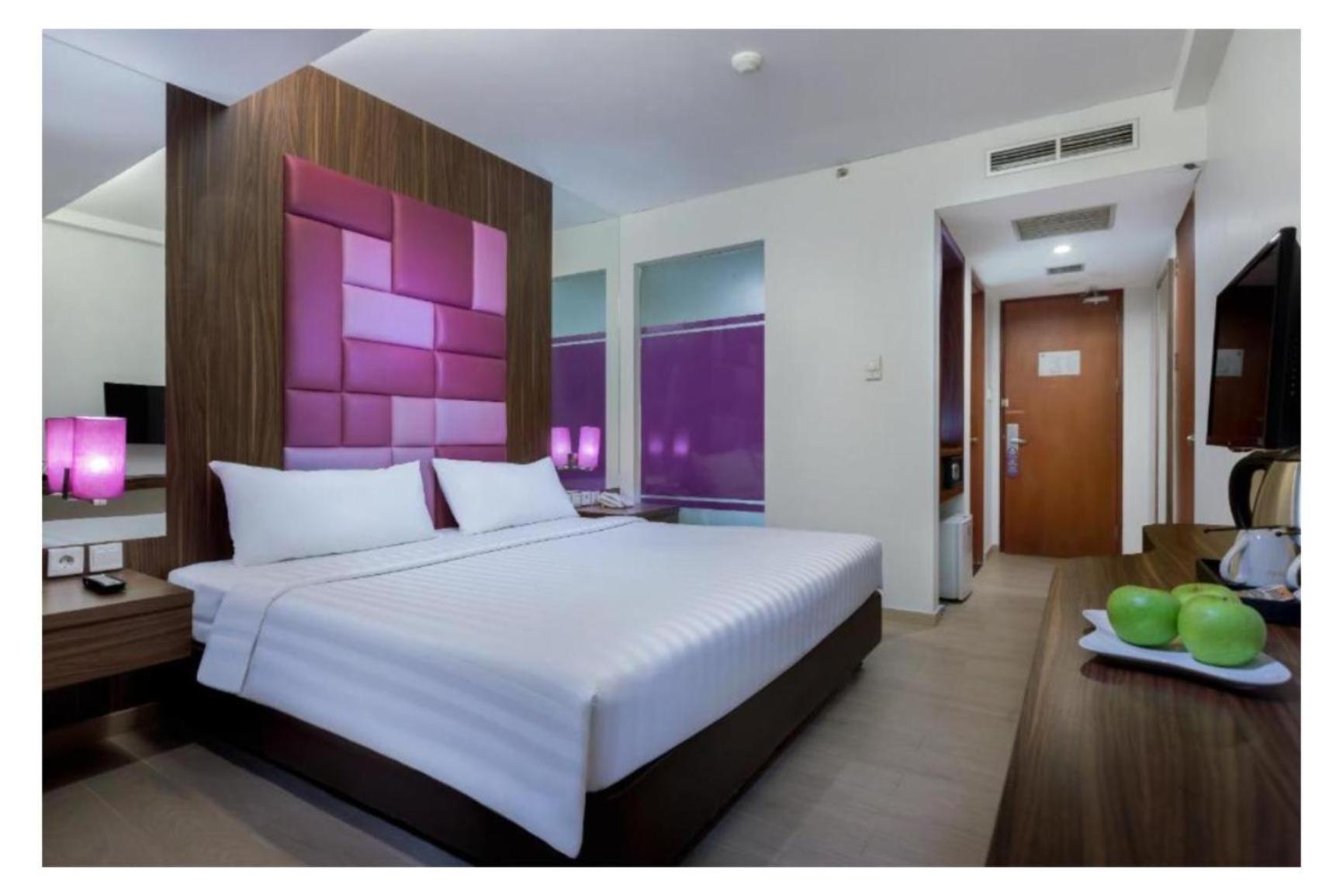 Quest Hotel Darmo - Surabaya By Aston Eksteriør billede